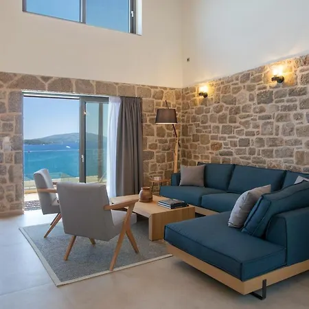Onorama Villa *